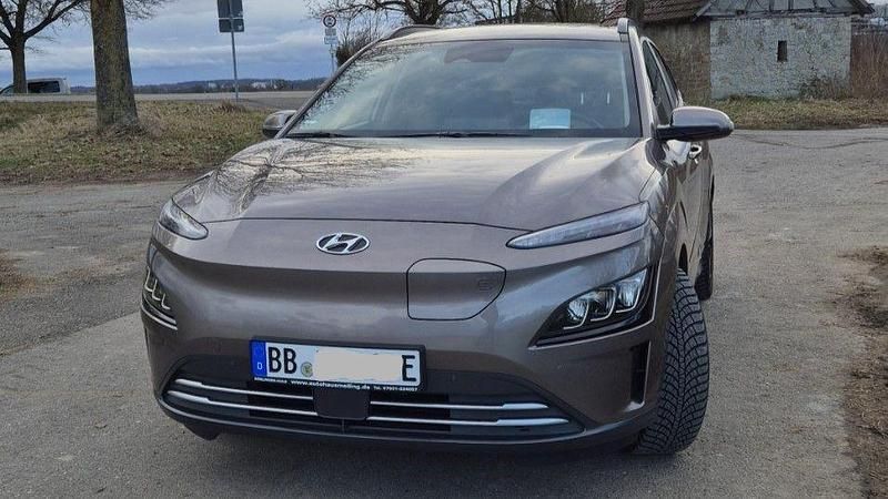 Beige Gebraucht 2021 Hyundai Kona Premium SUV | 20.500 € (Fairer Preis) - Bild 1/4