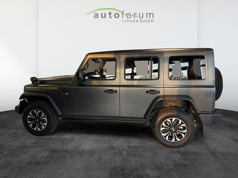 Neu BAW 212 166 PS (122 kW) 2025 Grau SUV