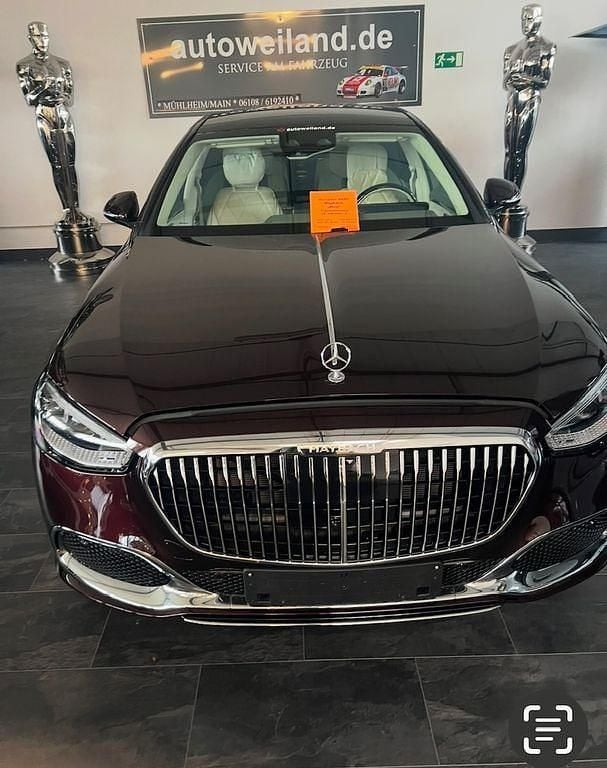 Rot Gebraucht 2022 Mercedes S680 Maybach Limousine | 238.000 € (Teuer) - Bild 1/1