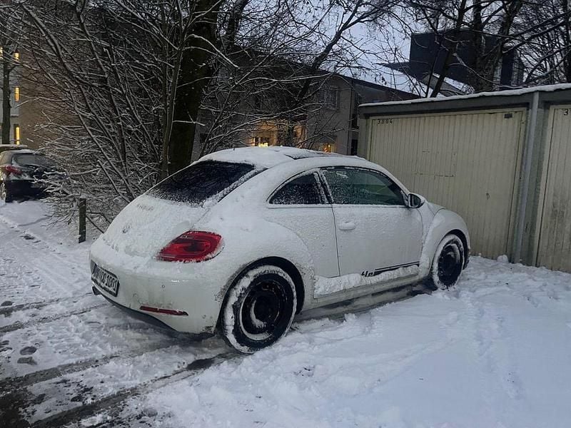 Gebraucht VW Beetle 105 PS (77 kW) 2014 Weiß Kleinwagen