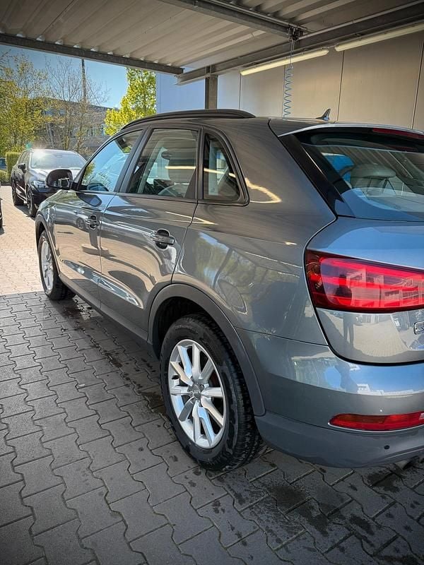 Second-hand Audi Q3 140 CP (102 kW) 2015 Gri SUV
