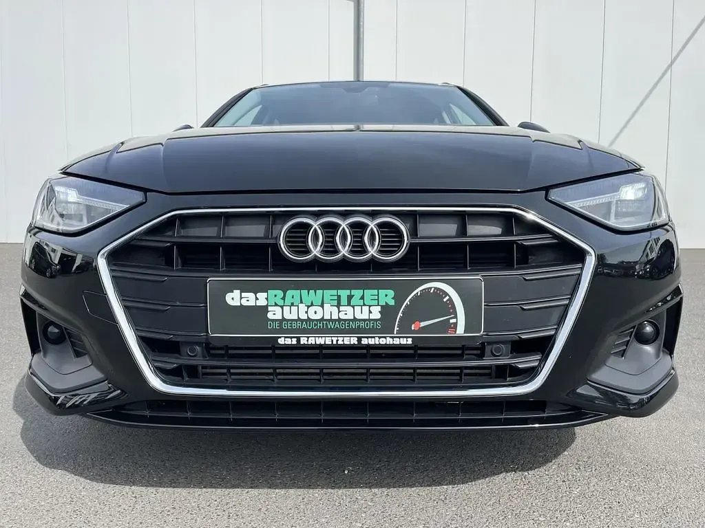 Gebraucht Audi A4 150 PS (110 kW) 2022 Schwarz Kombi