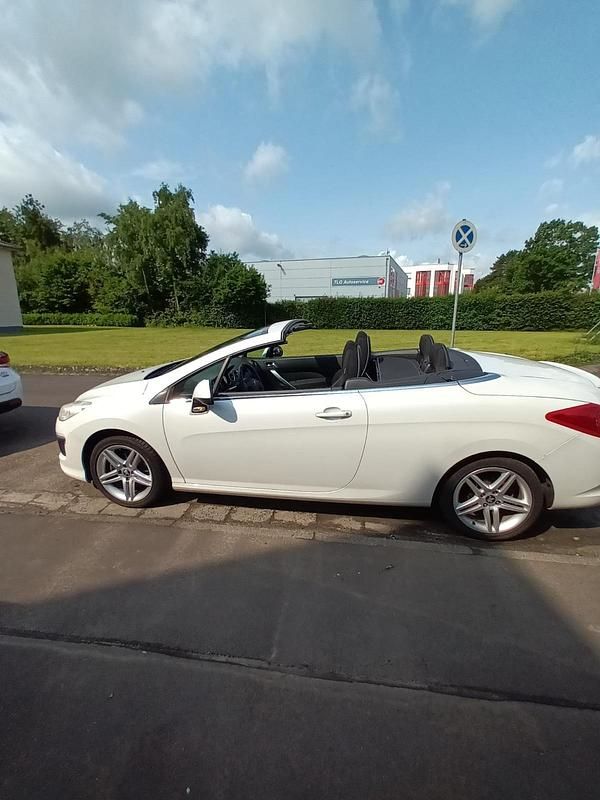 Gebraucht Peugeot 308 CC 160 PS (117 kW) 2012 Weiß Cabrio