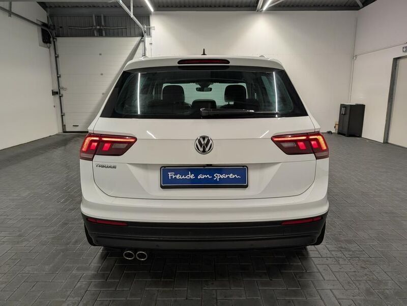 Gebraucht VW Tiguan Sound 150 PS (110 kW) 2017 Weiß (purweiss) SUV