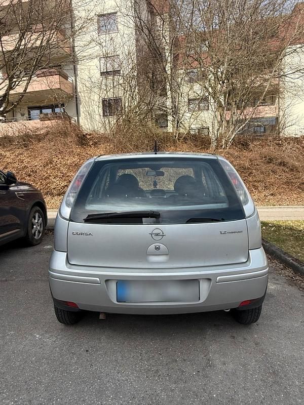 Gebraucht Opel Corsa 80 PS (58 kW) 2005 Silber Kleinwagen