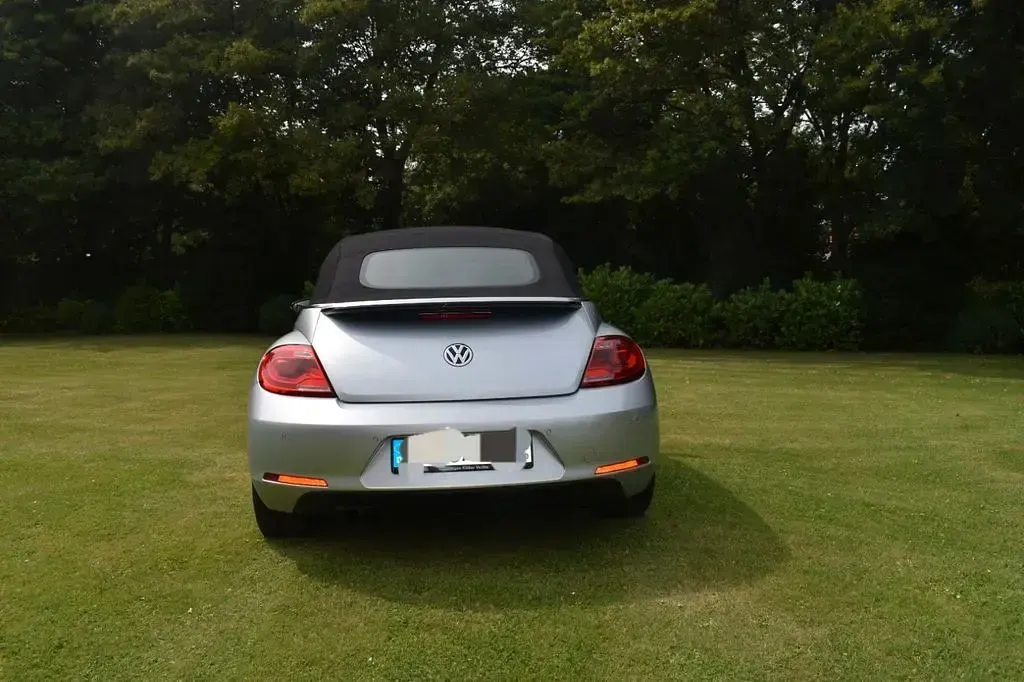 Gebraucht VW Beetle Exclusive 140 PS (102 kW) 2014 Silber Kleinwagen