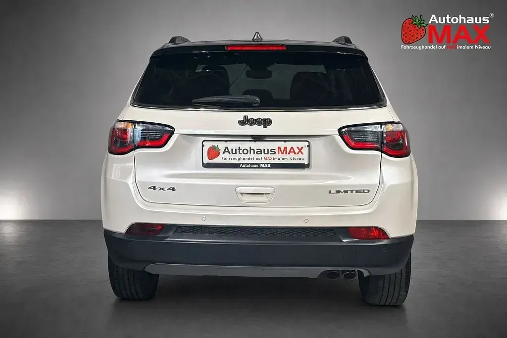 Gebraucht Jeep Compass Limited 140 PS (102 kW) 2017 Arctic SUV