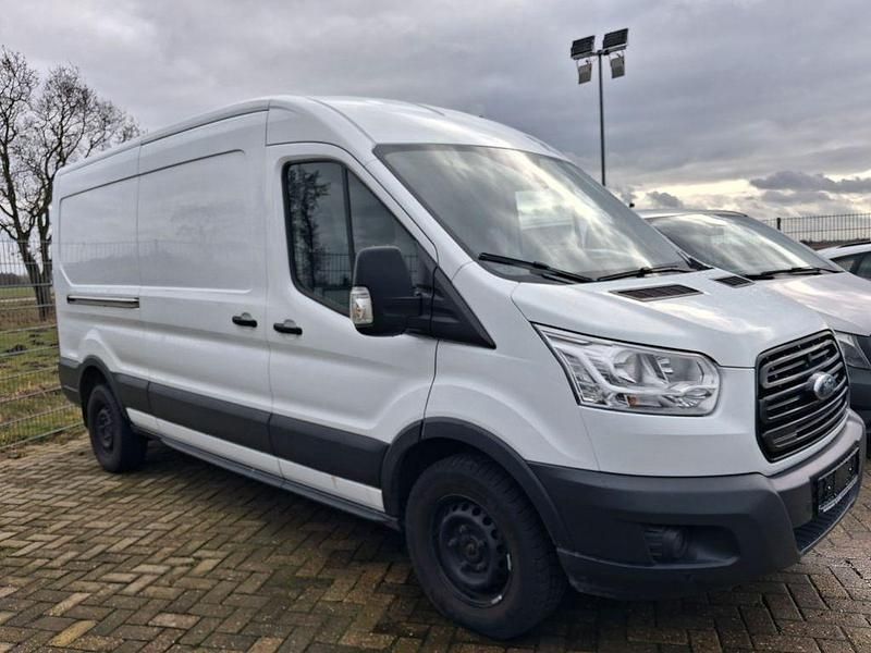 Gebraucht Ford Transit 131 PS (96 kW) 2019 Weiß Van / Kleinbus