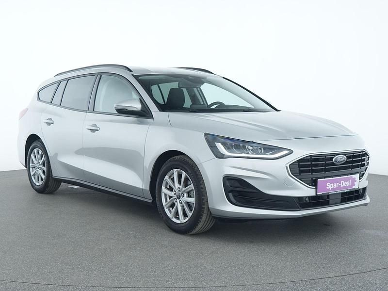 Gebraucht Ford Focus Cool & Connect 120 PS (88 kW) 2022 Polar silber Kombi