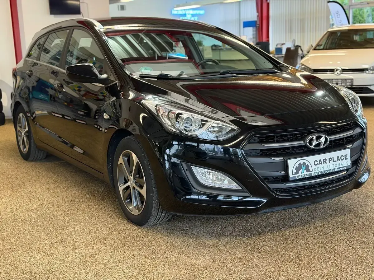 Second-hand Hyundai i30 136 CP (100 kW) 2015 Negru Break