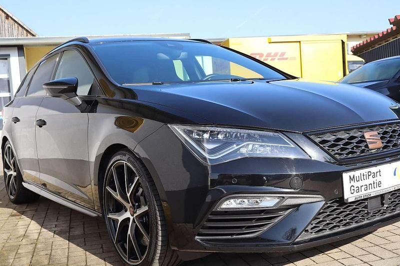 Gebraucht Seat Leon 4Drive 300 PS (220 kW) 2019 Mitternachtsschwarz Kombi