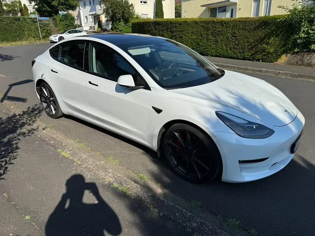 Gebraucht Tesla Model 3 377 kW (513 PS) 2022 Weiß Limousine