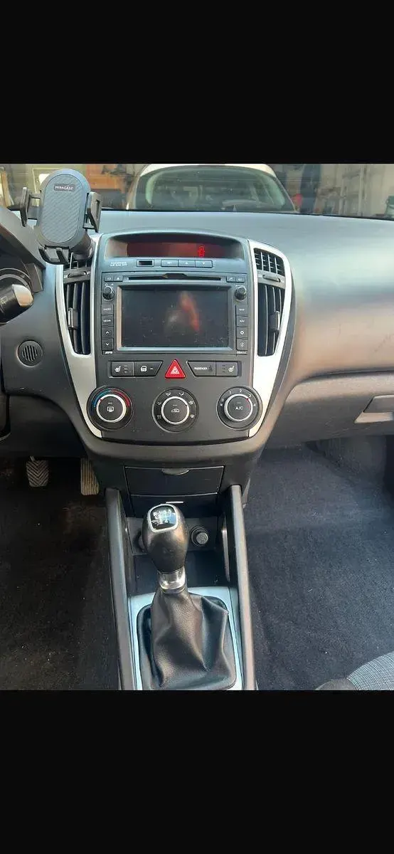 Gebraucht Kia Ceed Edition 7 90 PS (66 kW) 2012 Silber Kleinwagen
