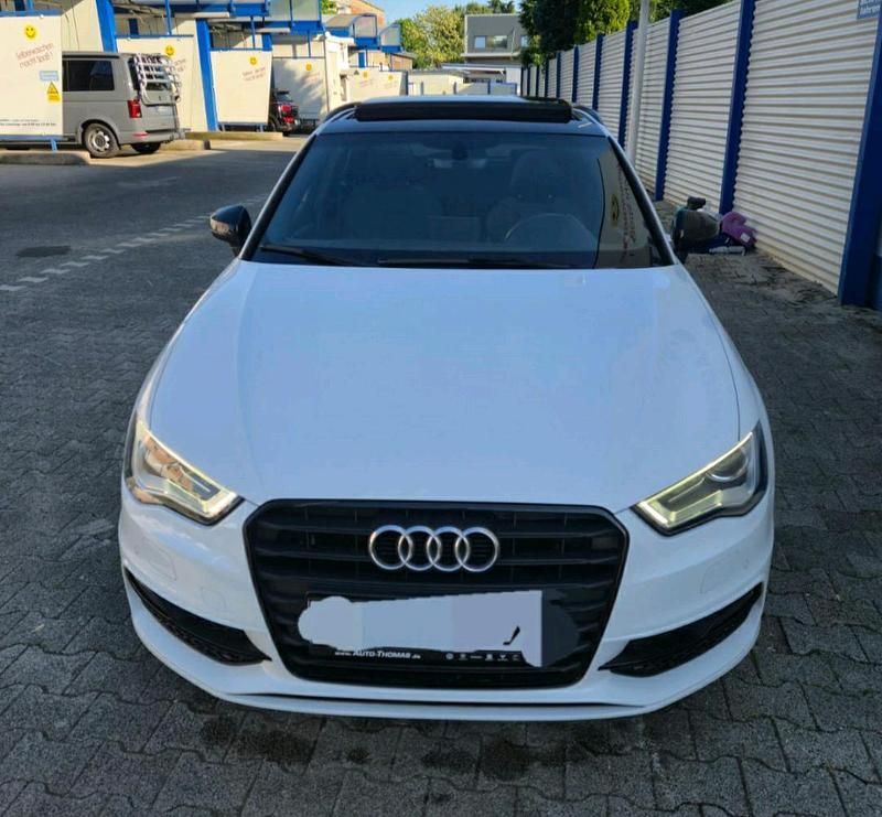 Weiß Gebraucht 2016 Audi A3 S-Line Kleinwagen | 17.500 € (Fairer Preis) - Bild 1/4