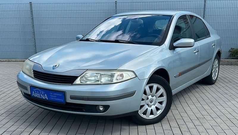 Silber Gebraucht 2002 Renault Laguna II Authentique Limousine | 2.750 € (Teuer) - Bild 1/4