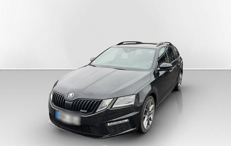 Schwarz Gebraucht 2022 Skoda Octavia RS Kombi | 27.999 € - Bild 1/4