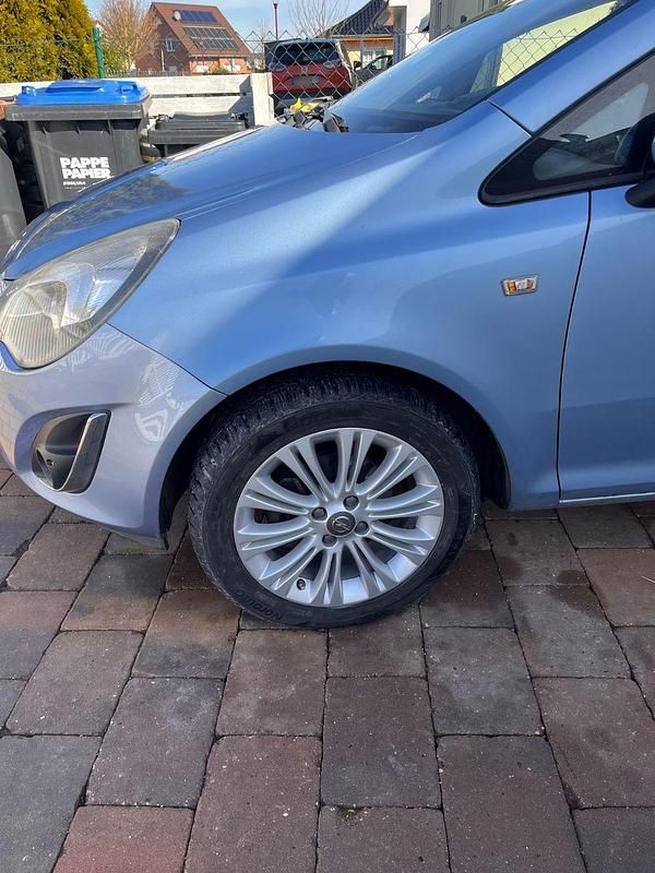 Gebraucht Opel Corsa Innovation 87 PS (63 kW) 2014 Blau Kleinwagen