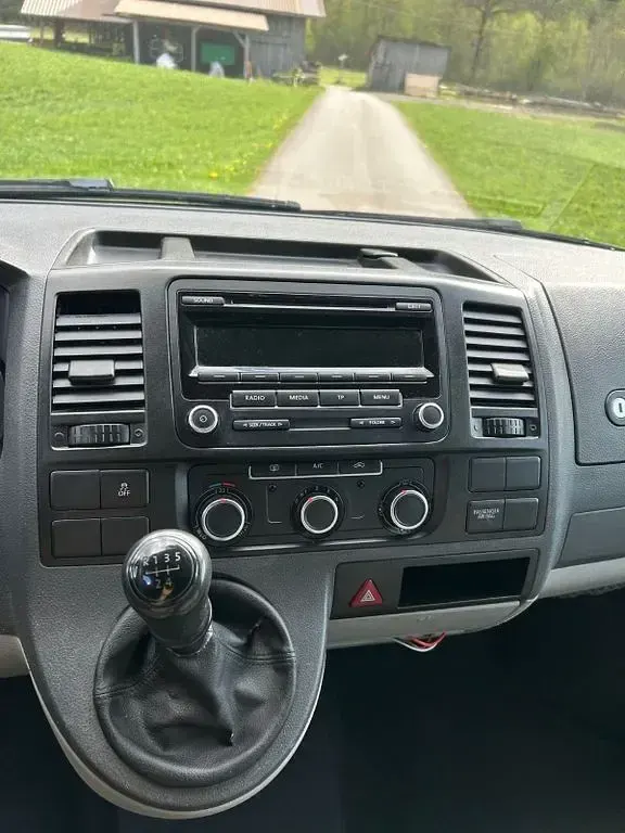 Gebraucht VW Transporter 137 PS (100 kW) 2015 Grau Van