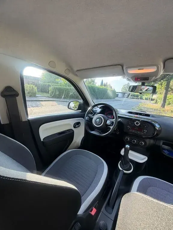 Gebraucht Renault Twingo LIMITED 69 PS (50 kW) 2018 Schwarz Kleinwagen