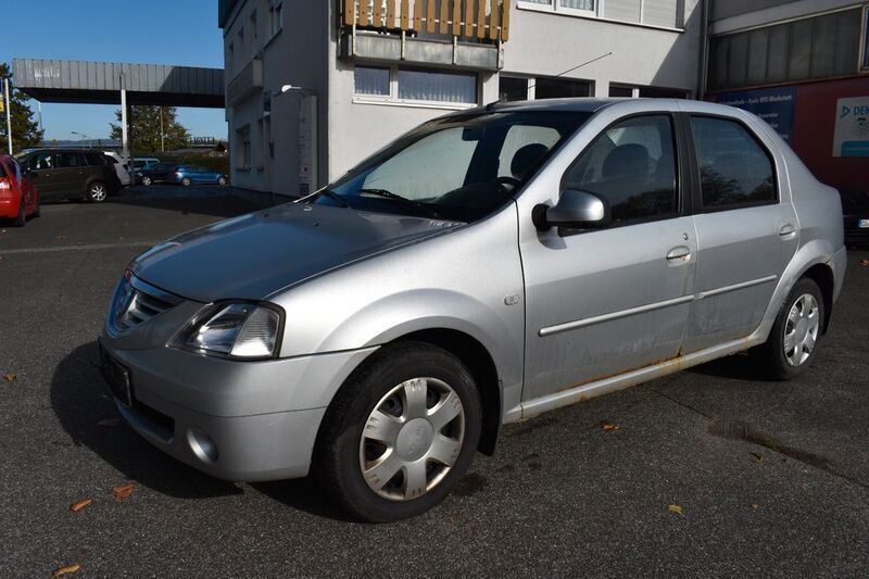 Grau Gebraucht 2007 Dacia Logan Prestige Limousine | 550 € (Fairer Preis) - Bild 1/4