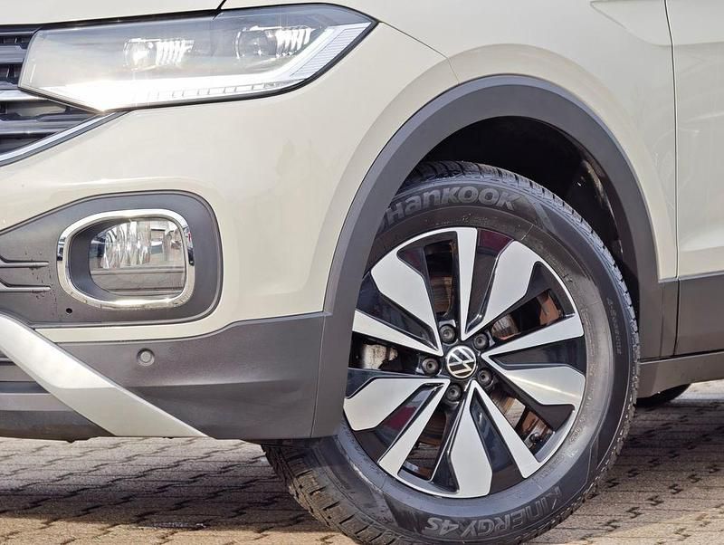 Gebraucht VW T-Cross Move 95 PS (69 kW) 2023 Ascotgrau SUV
