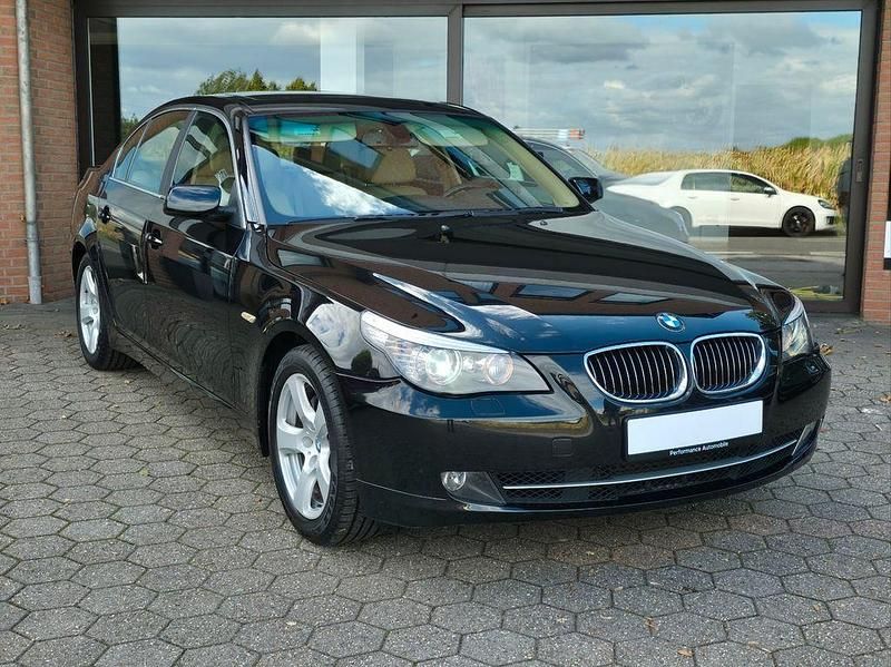 Schwarz Gebraucht 2010 BMW 535 Limousine | 10.200 € - Bild 1/4