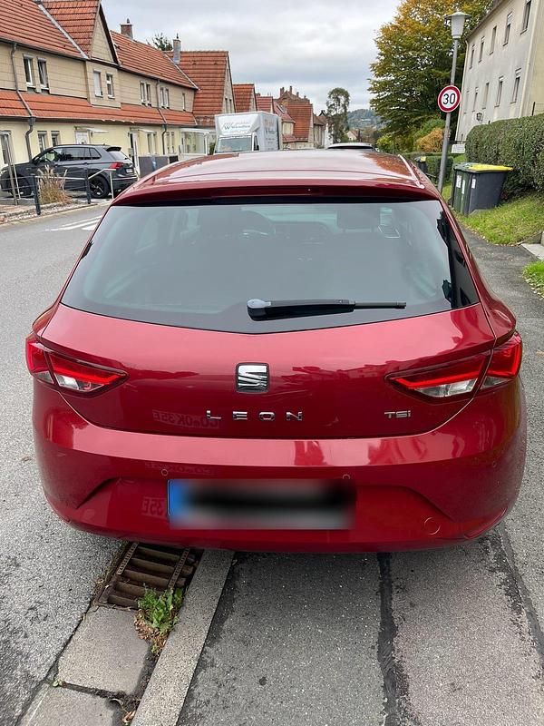 Gebraucht Seat Leon 105 PS (77 kW) 2014 Rot Kleinwagen