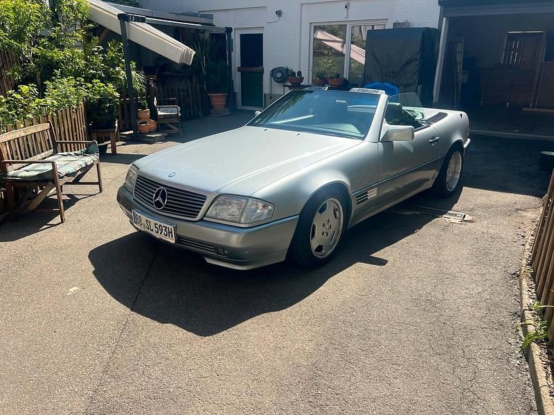 Silber Gebraucht 1993 Mercedes 300 Cabrio | 19.800 € - Bild 1/4