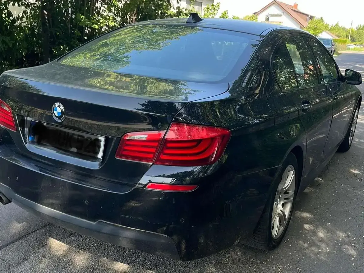 Gebraucht BMW 530 272 PS (200 kW) 2011 Schwarz Limousine