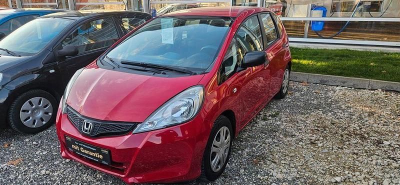 Rot Gebraucht 2013 Honda Jazz S Kleinwagen | 3.390 € (Guter Preis) - Bild 1/4