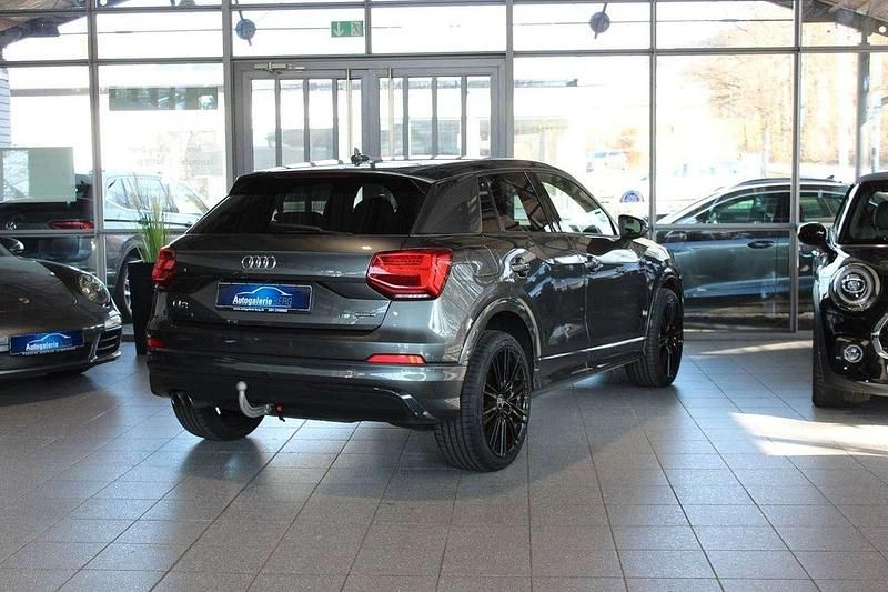Gebraucht Audi Q2 S-Line 190 PS (139 kW) 2018 Grau SUV