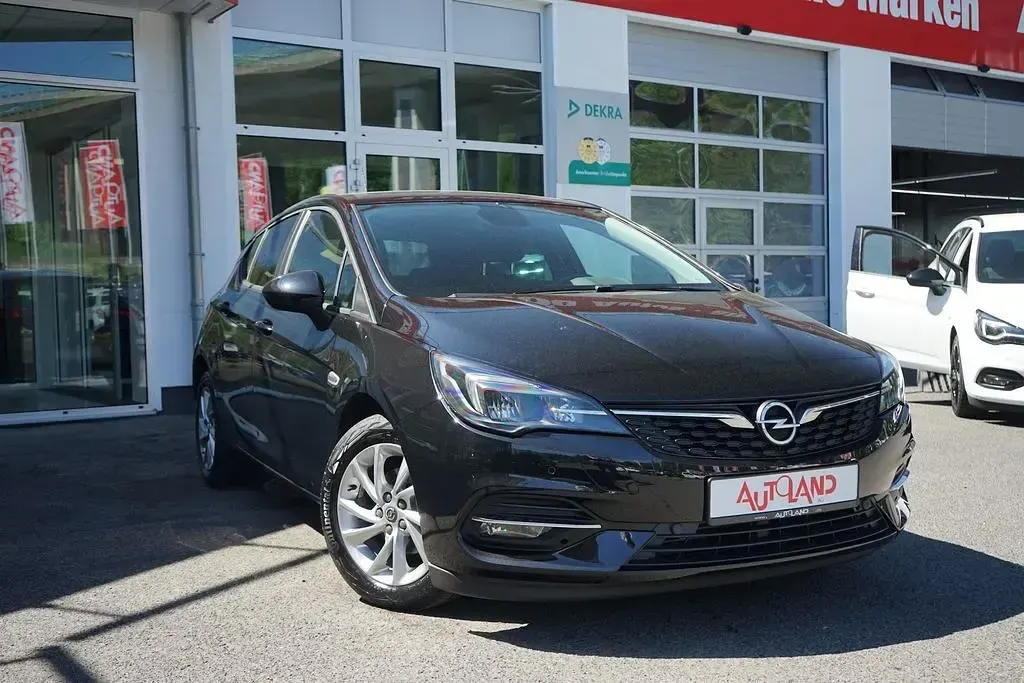 Gebraucht Opel Astra Edition 110 PS (80 kW) 2020 Onyx schwarz metallic Limousine