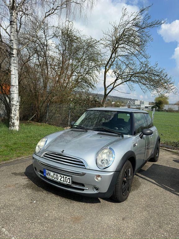 Silber Gebraucht 2005 Mini ONE Kleinwagen | 1.100 € (Fairer Preis) - Bild 1/4