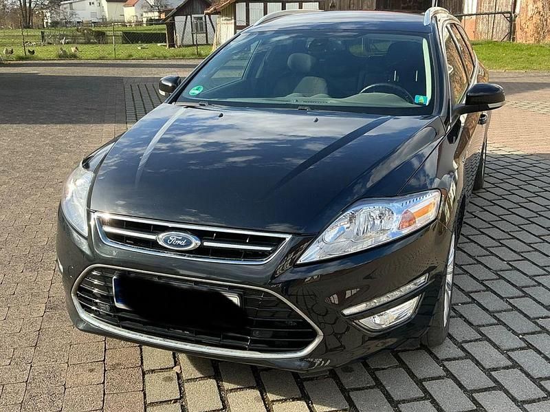 Gebraucht Ford Mondeo 160 PS (117 kW) 2013 Schwarz Kombi