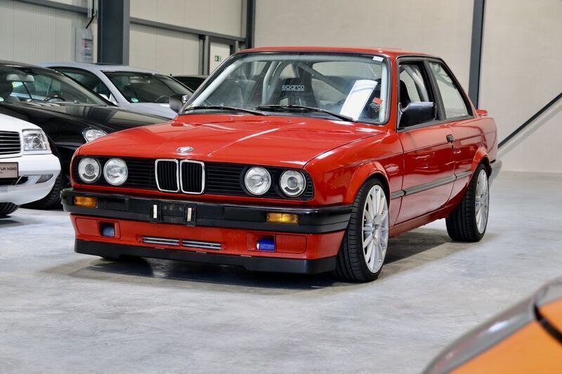 Rot Gebraucht 1989 BMW 325 Performance Coupé | 27.900 € - Bild 1/4