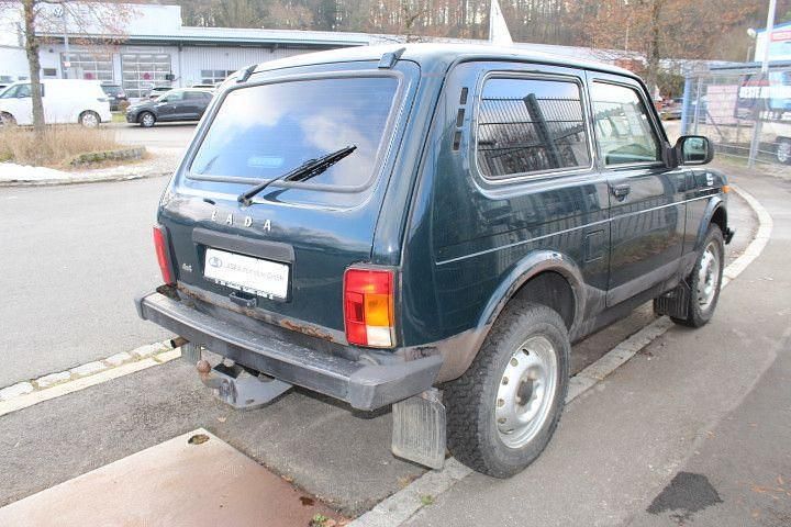 Gebraucht Lada Taiga 83 PS (61 kW) 2018 Grün SUV