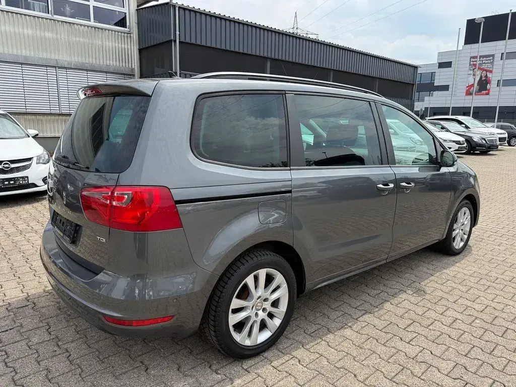 Gebraucht Seat Alhambra Style 177 PS (130 kW) 2014 Grau Van / Kleinbus