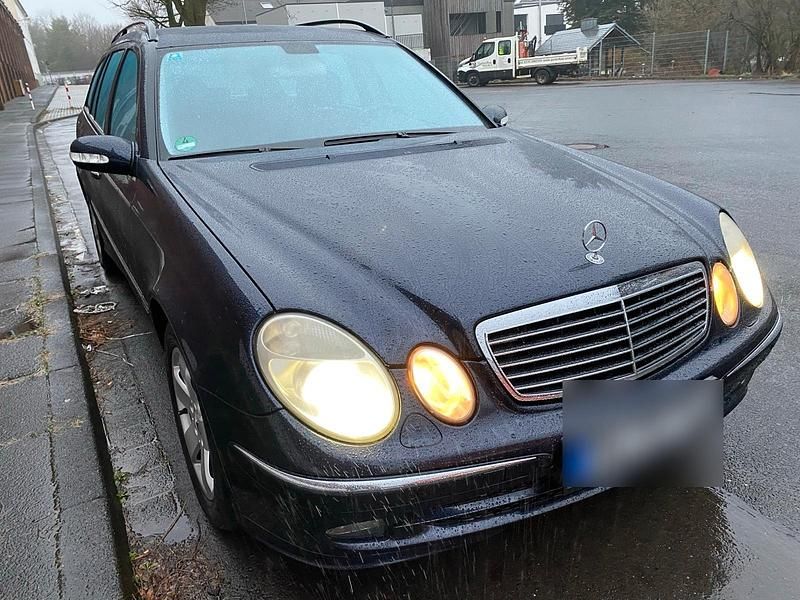 Gebraucht Mercedes E320 224 PS (164 kW) 2006 Blau Kombi