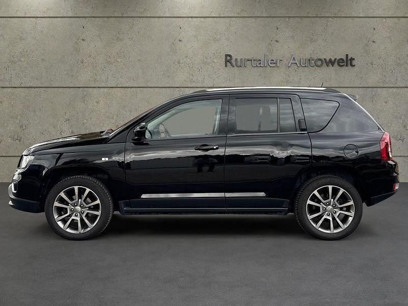 Gebraucht Jeep Compass Limited 170 PS (125 kW) 2016 Schwarz SUV