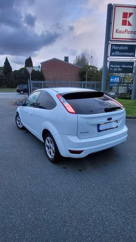 Gebraucht 2009 Ford Focus Style Limousine | 1.500 € (Superpreis) - Bild 1/4