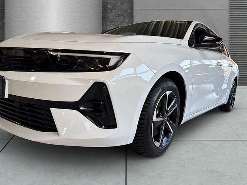 Gebraucht Opel Astra GS Line 131 PS (96 kW) 2024 Weiß Limousine