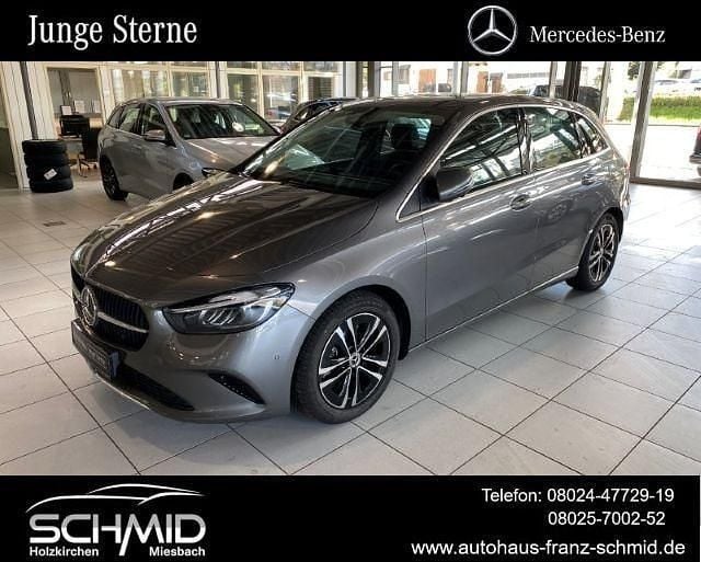 Mountaingrau Gebraucht 2024 Mercedes B220 Progressive Van / Kleinbus | 37.650 € (Fairer Preis) - Bild 1/4