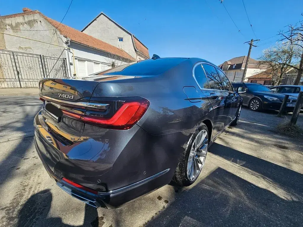 Gebraucht BMW 740 Performance 320 PS (235 kW) 2019 Grau Limousine