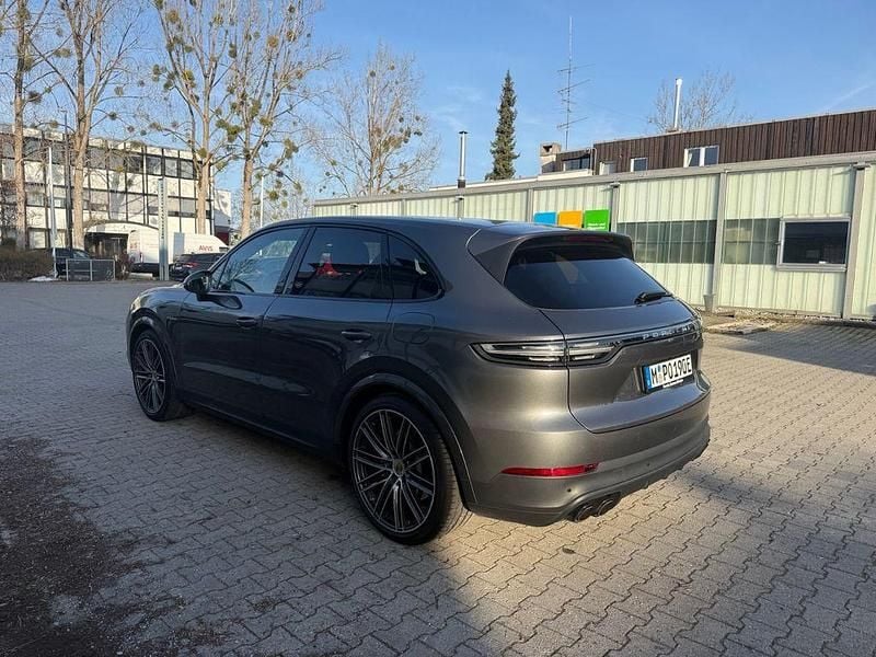 Gebraucht Porsche Cayenne 340 PS (250 kW) 2021 Grau SUV