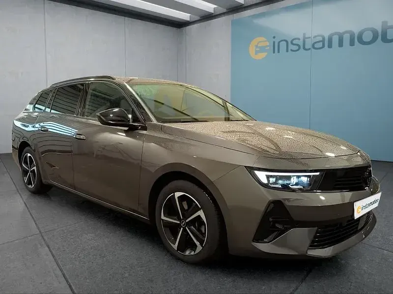 Gebraucht Opel Astra 131 PS (96 kW) 2025 Grau Kleinwagen