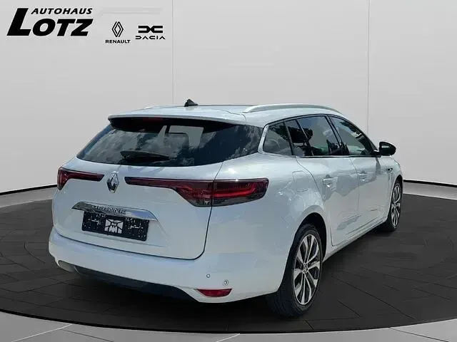 Gebraucht Renault Mégane IV Bose Edition 116 PS (85 kW) 2023 Weiß Limousine