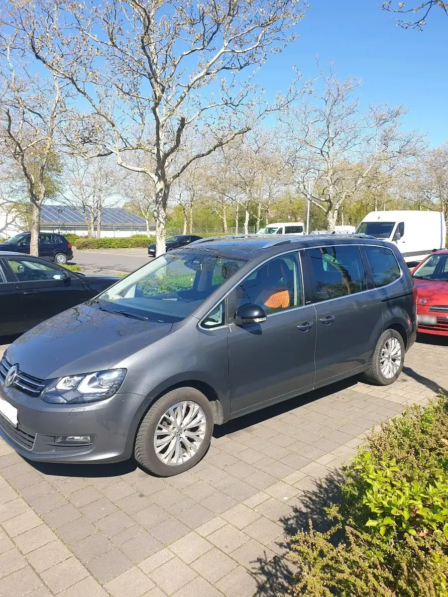 Gebraucht VW Sharan 140 PS (102 kW) 2011 Grau Van / Kleinbus