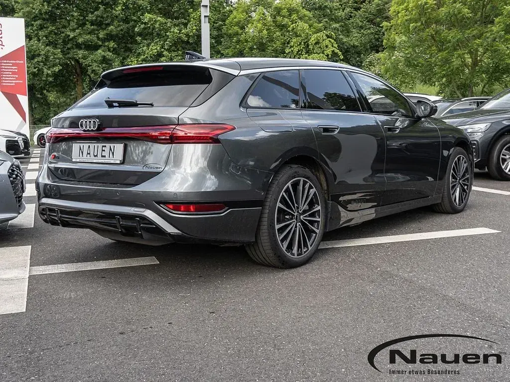 Używany Audi A6 e-tron Performance 269 kW (367 KM) 2025 Szary Kombi