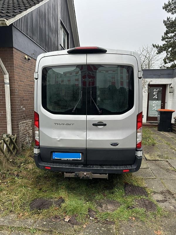 Gebraucht Ford Transit Trend 131 PS (96 kW) 2020 Silber Van / Kleinbus