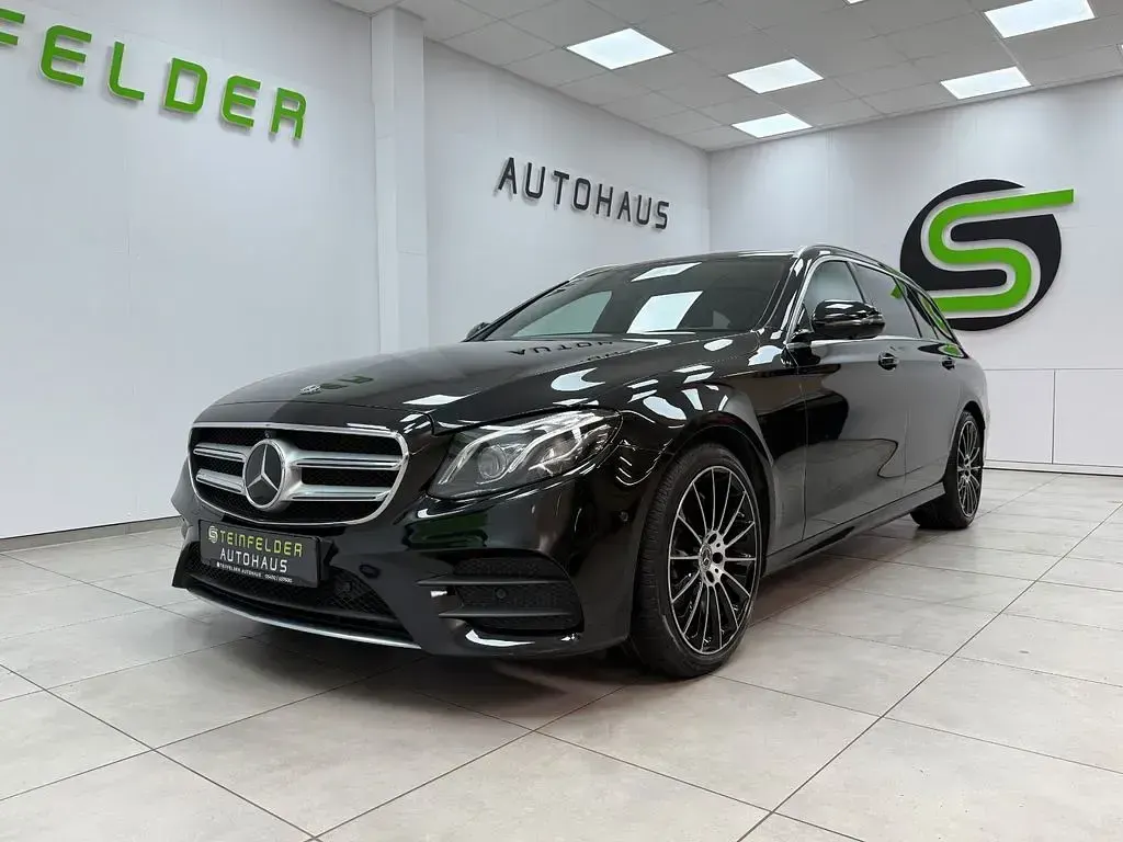 Gebraucht Mercedes E350 AMG 258 PS (189 kW) 2017 Schwarz Limousine